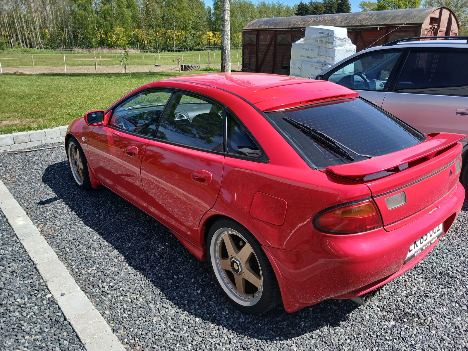 Mazda 323F til salg hos Nabilli