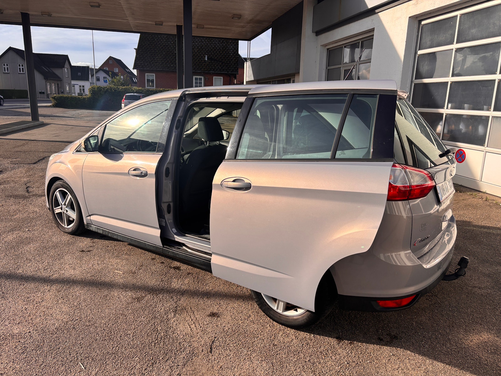Ford Grand C-MAX til salg hos Nabilli