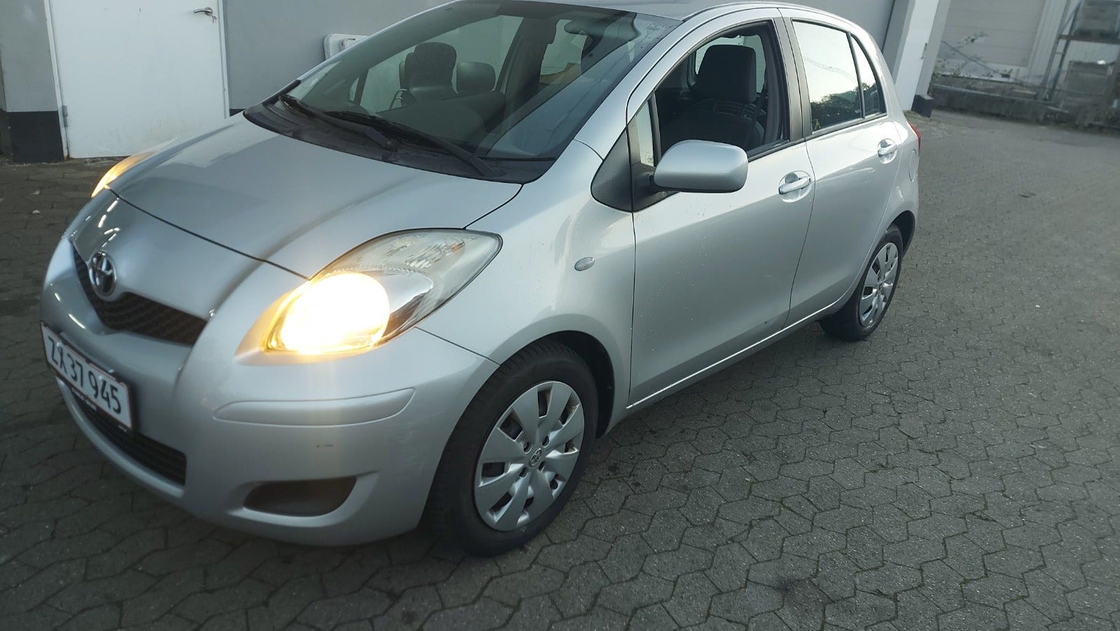 Toyota Yaris til salg hos Nabilli