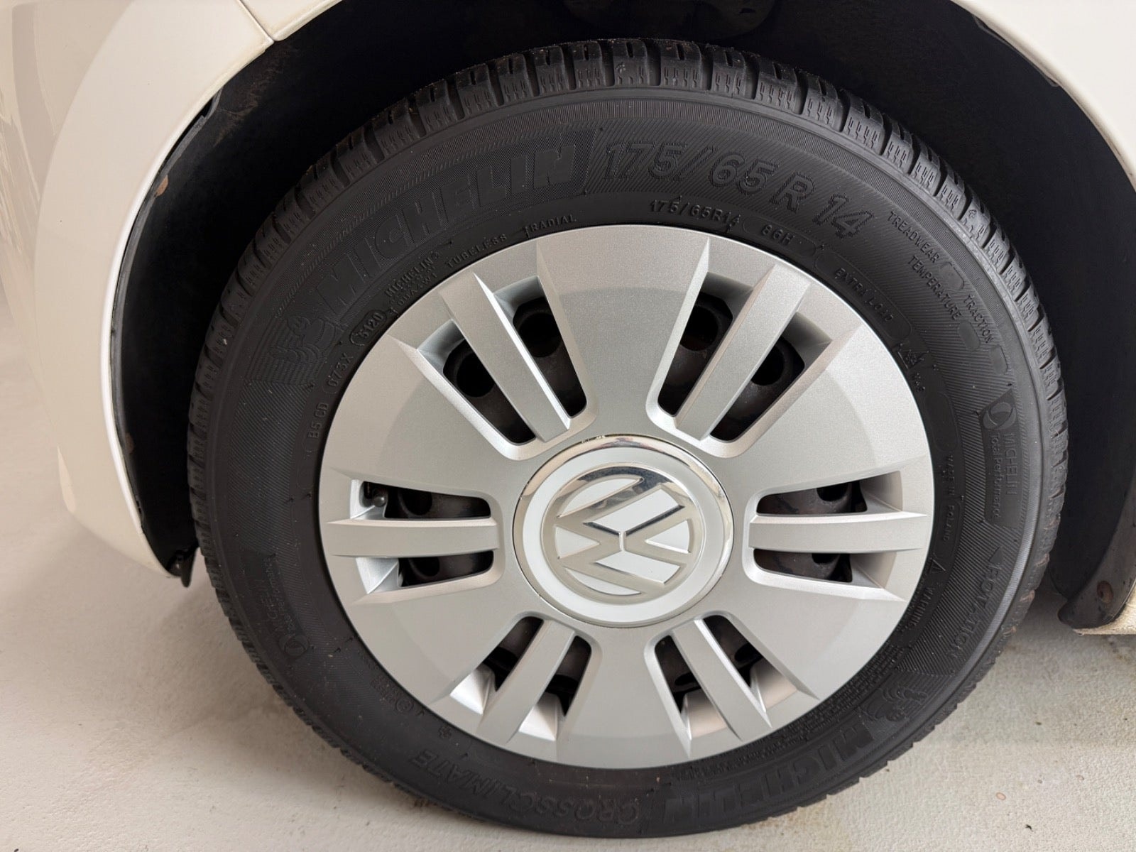 VW UP! til salg hos Nabilli