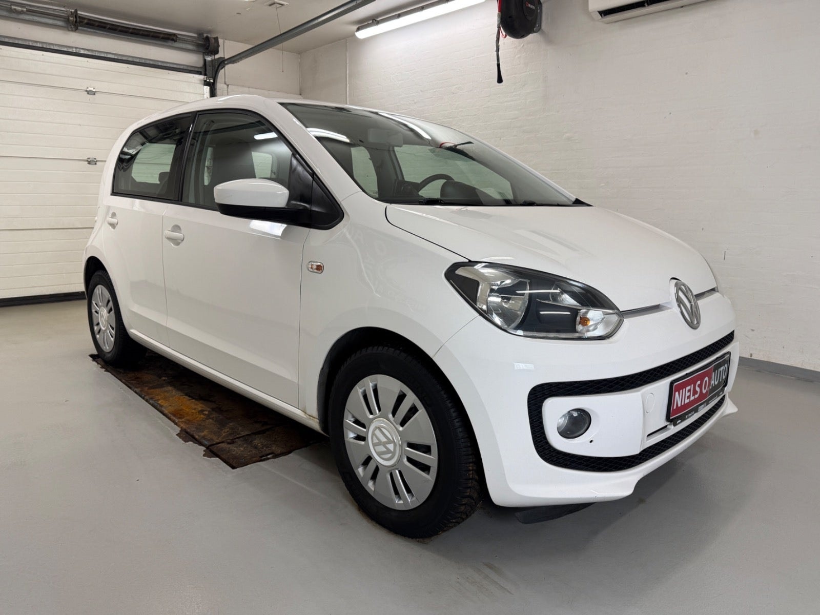 VW UP! til salg hos Nabilli