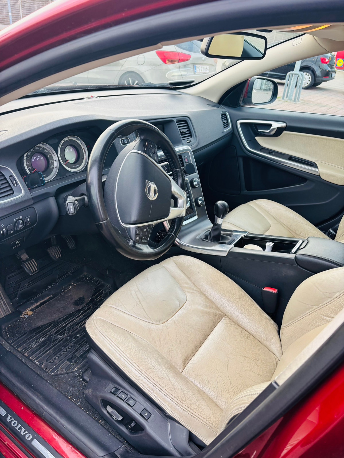 Volvo V60 til salg hos Nabilli