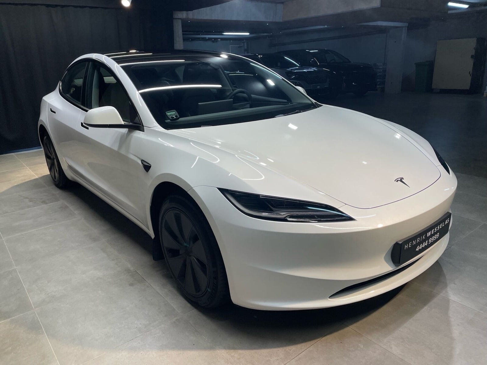 Tesla Model 3 til salg hos Nabilli