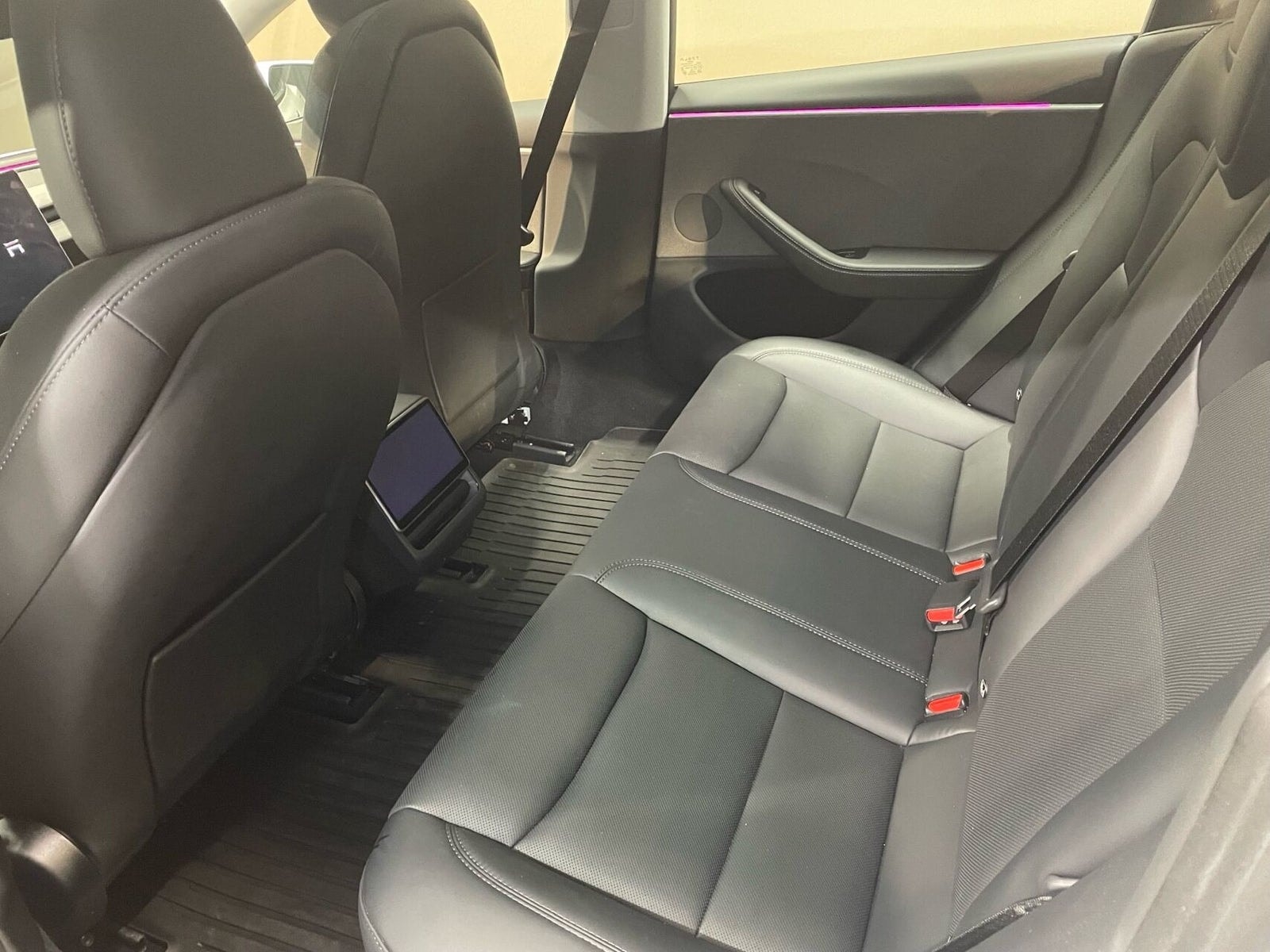 Tesla Model 3 til salg hos Nabilli