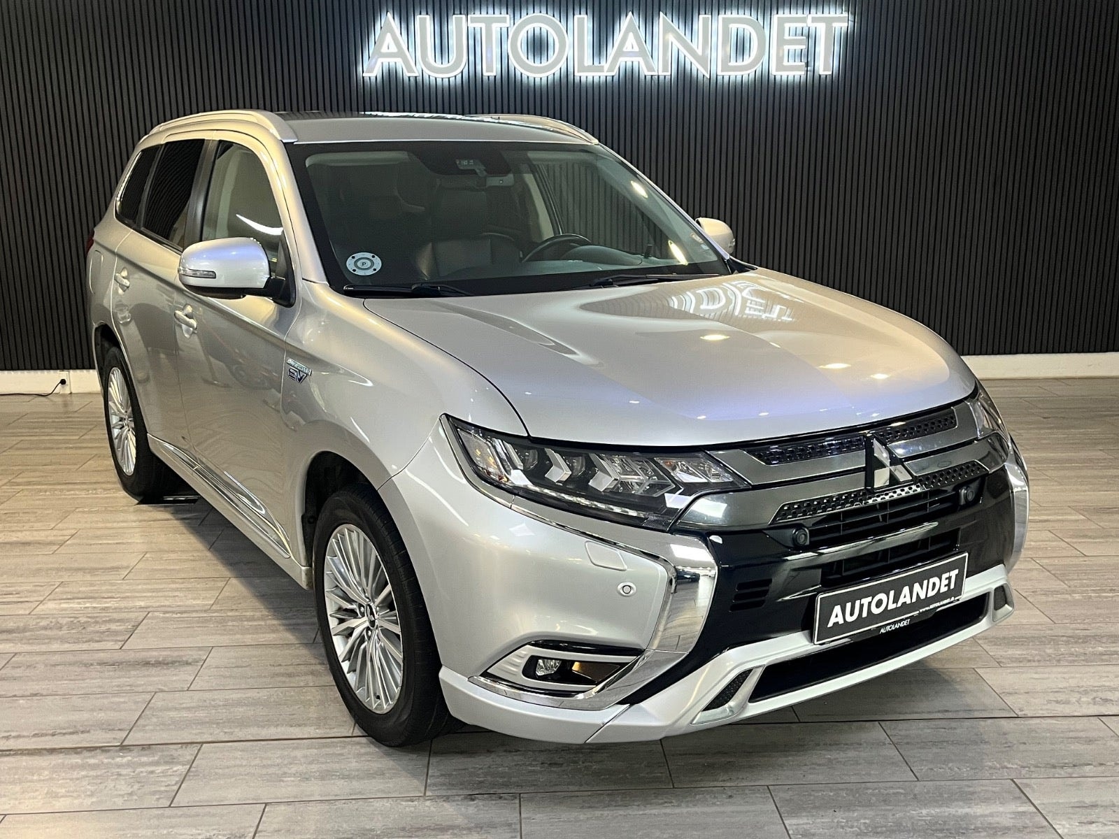 Mitsubishi Outlander til salg hos Nabilli