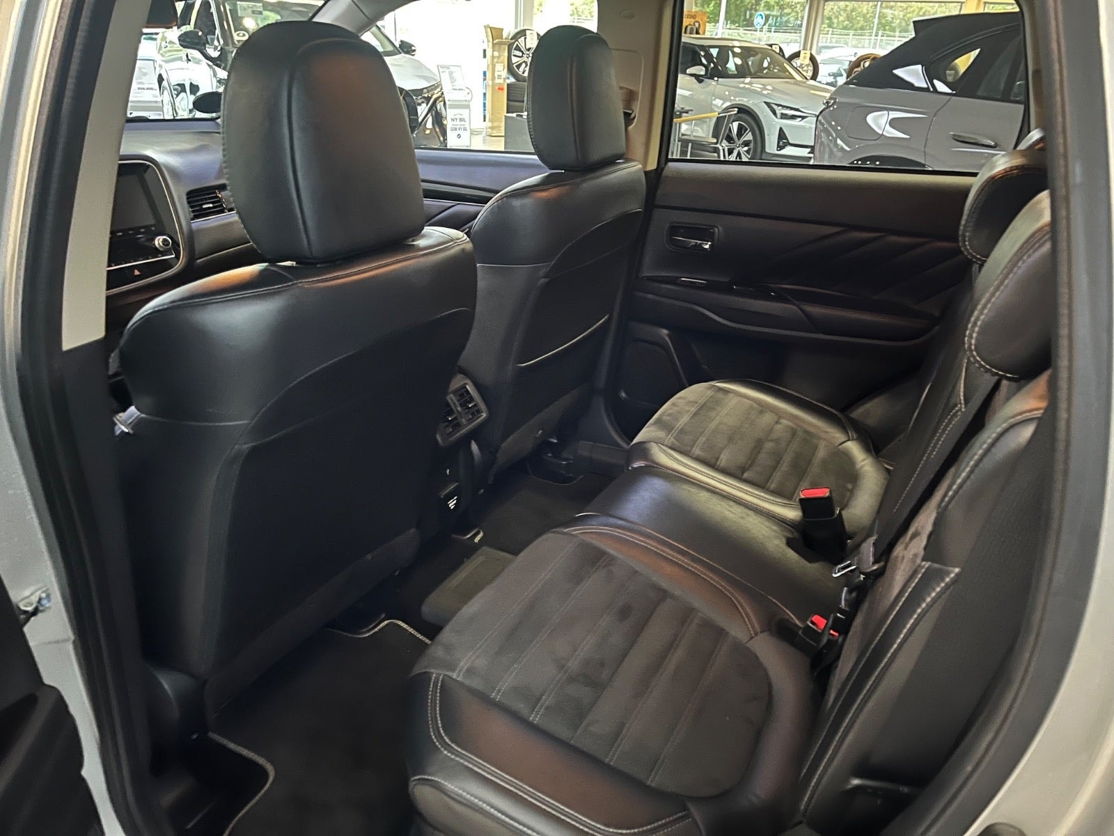 Mitsubishi Outlander til salg hos Nabilli