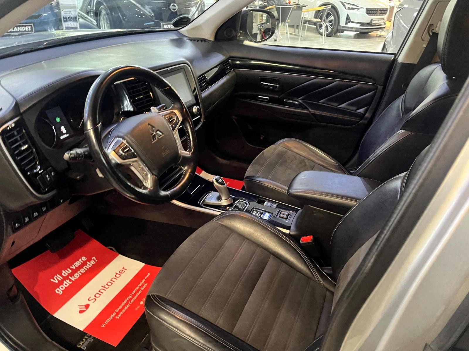 Mitsubishi Outlander til salg hos Nabilli