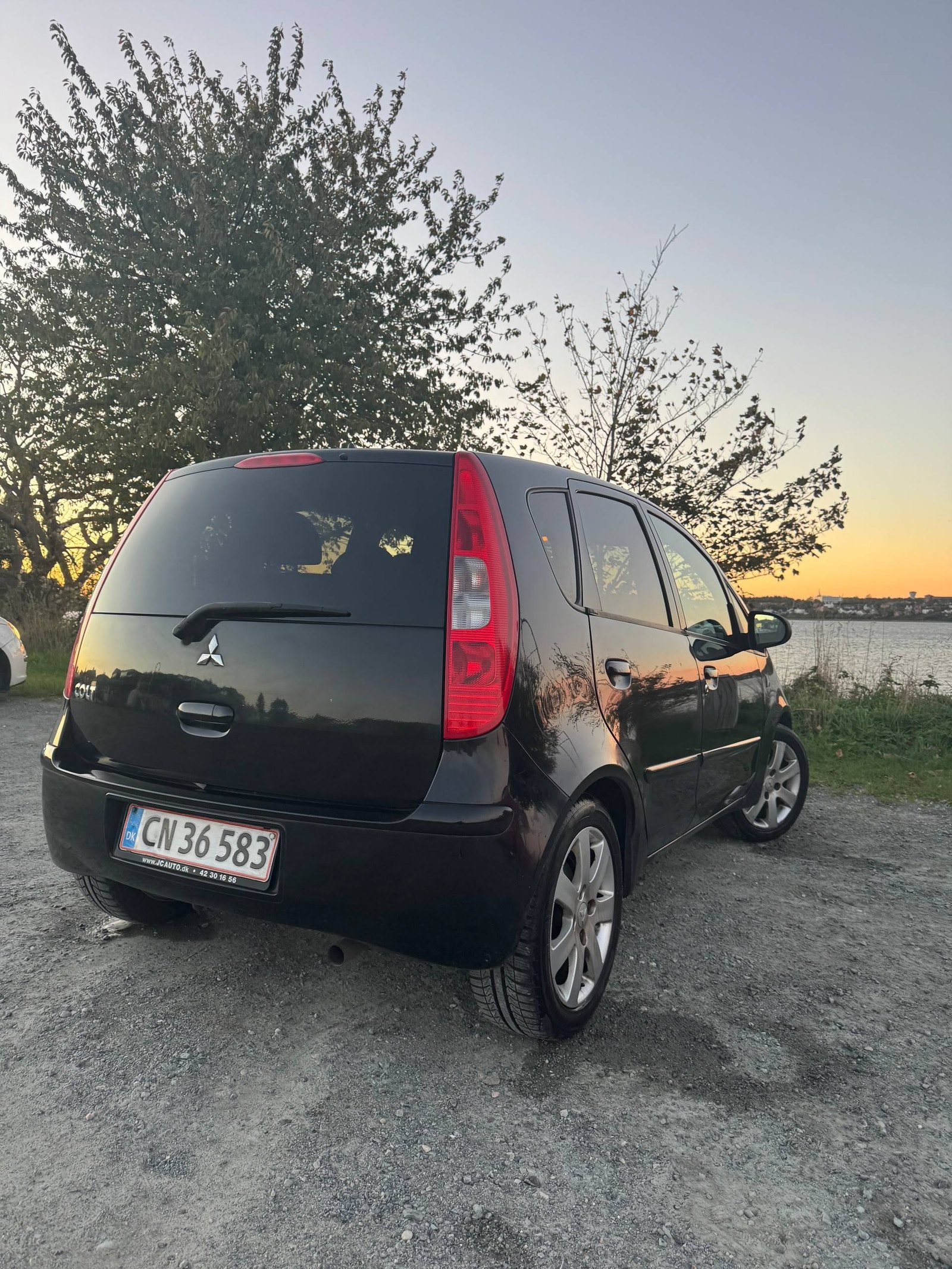 Mitsubishi Colt til salg hos Nabilli