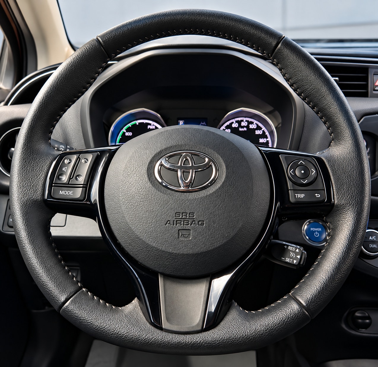 Toyota Yaris til salg hos Nabilli