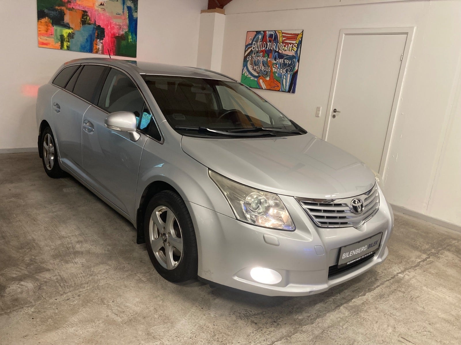 Toyota Avensis til salg hos Nabilli