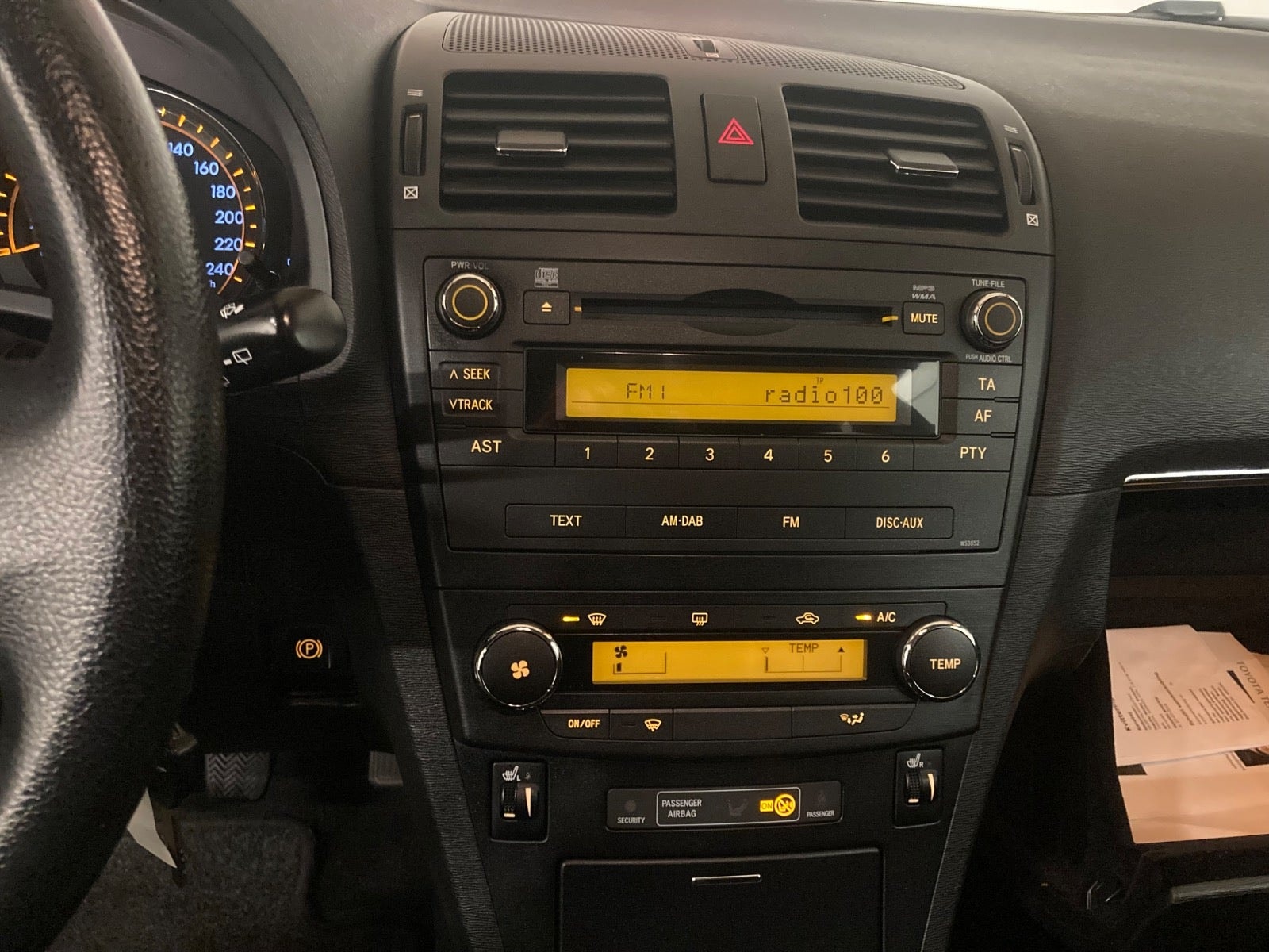 Toyota Avensis til salg hos Nabilli
