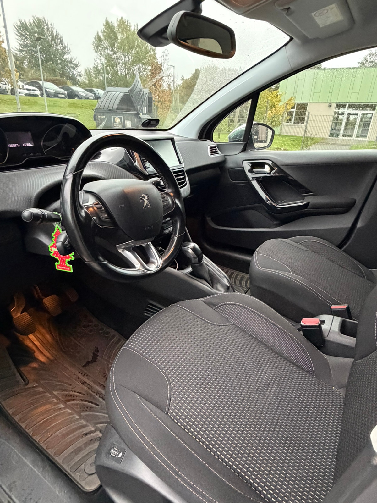 Peugeot 208 til salg hos Nabilli