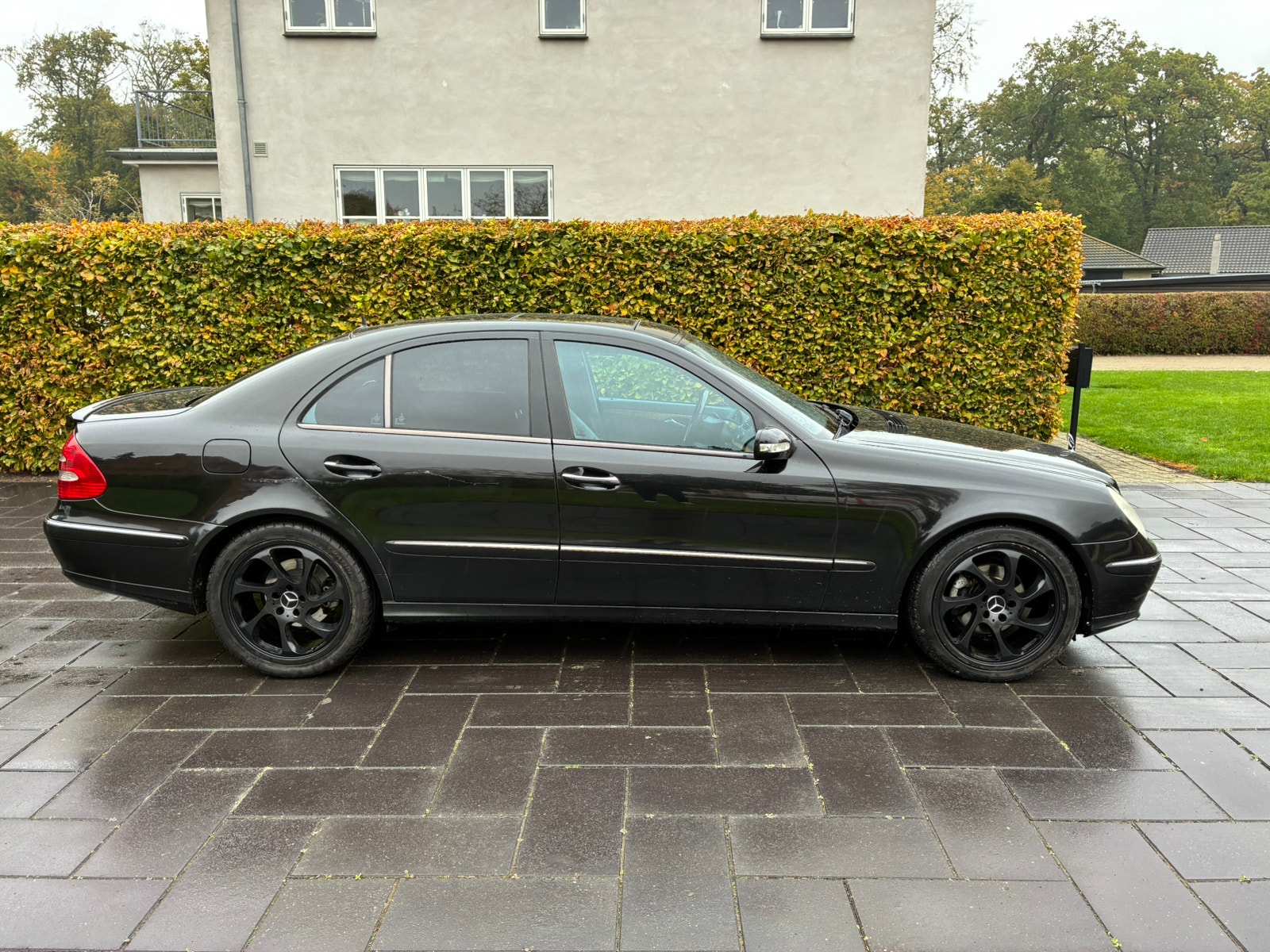 Mercedes E280 til salg hos Nabilli