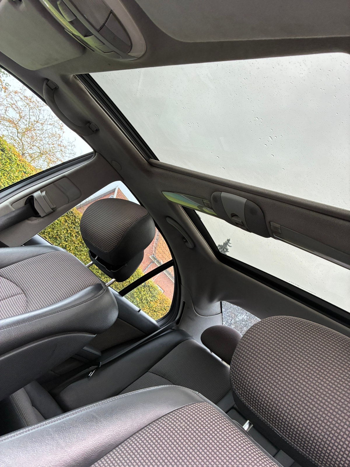 Mercedes E280 til salg hos Nabilli