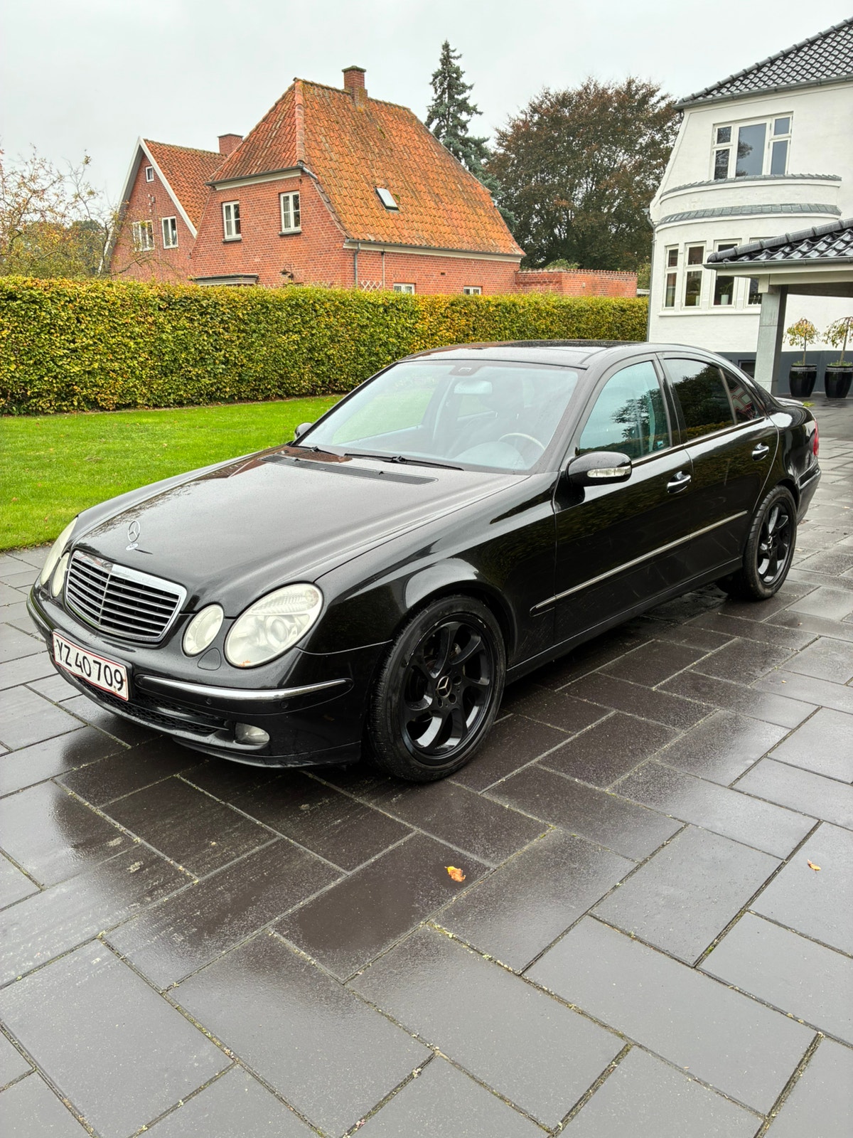 Mercedes E280 til salg hos Nabilli