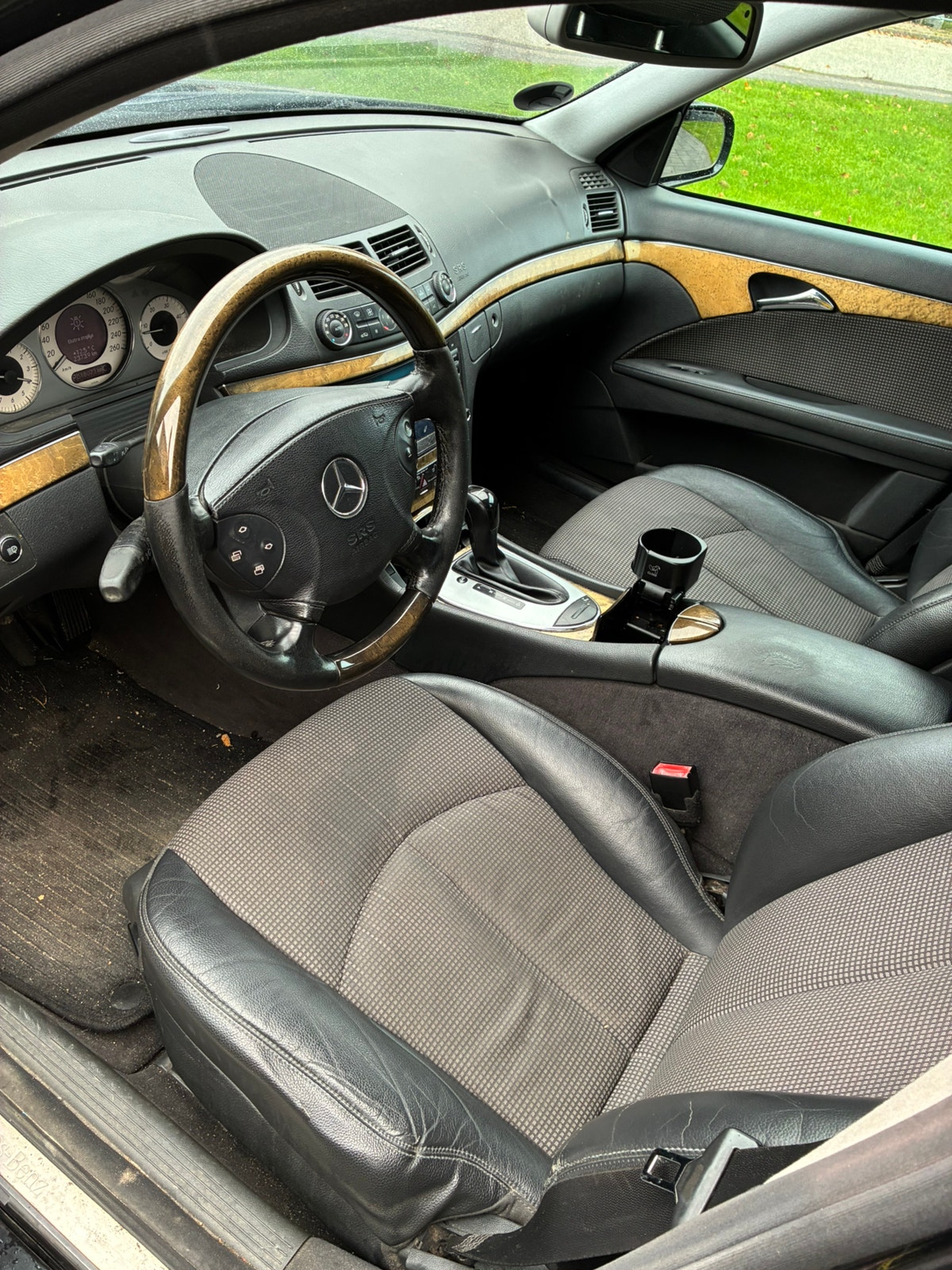 Mercedes E280 til salg hos Nabilli