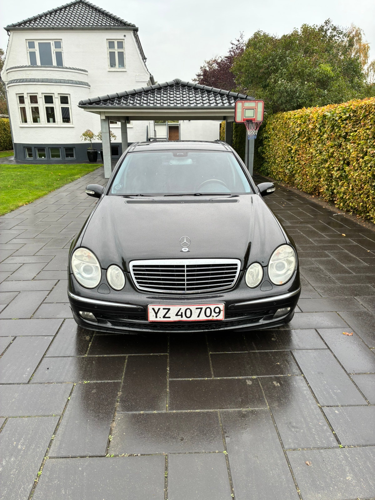 Mercedes E280 til salg hos Nabilli