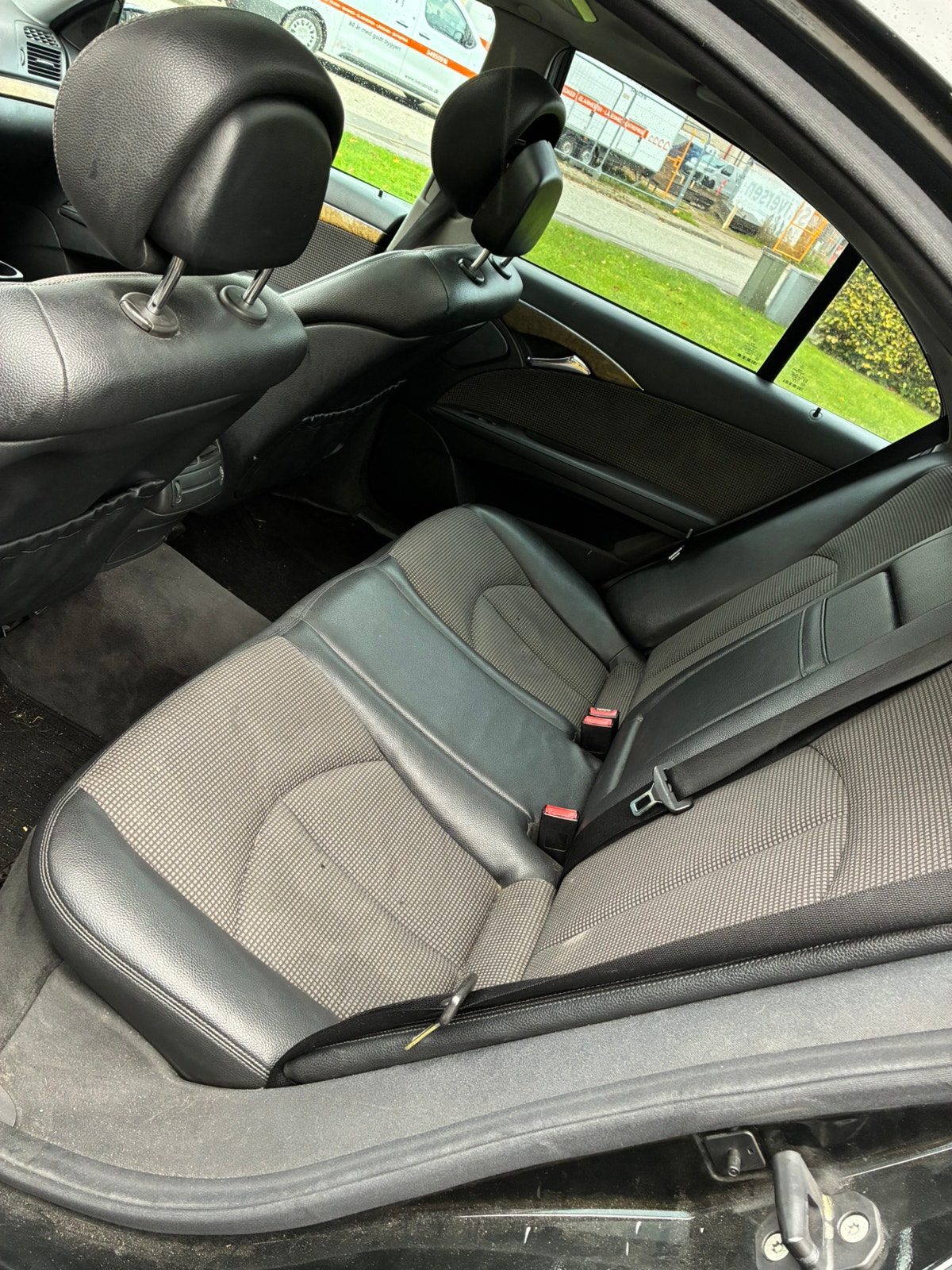 Mercedes E280 til salg hos Nabilli