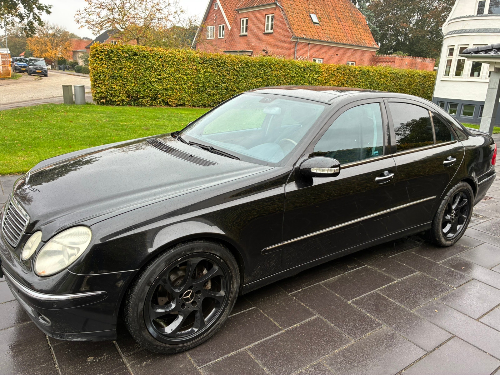 Mercedes E280 til salg hos Nabilli