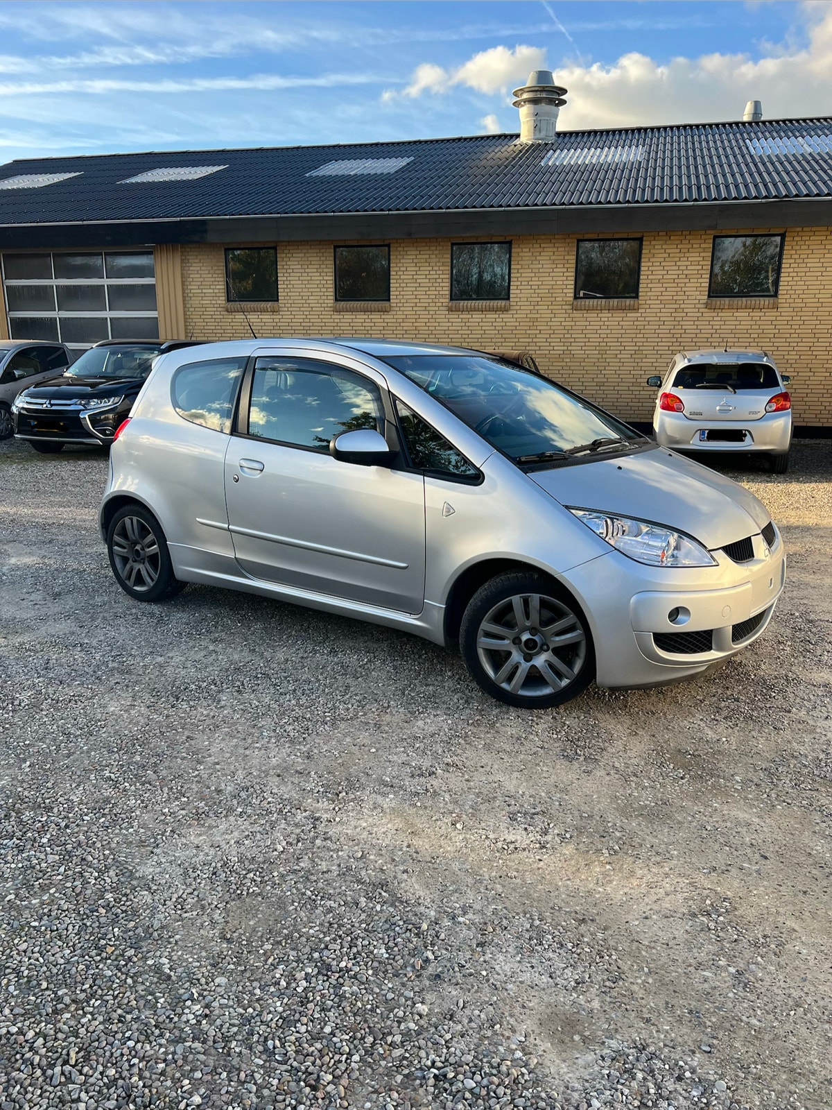 Mitsubishi Colt til salg hos Nabilli