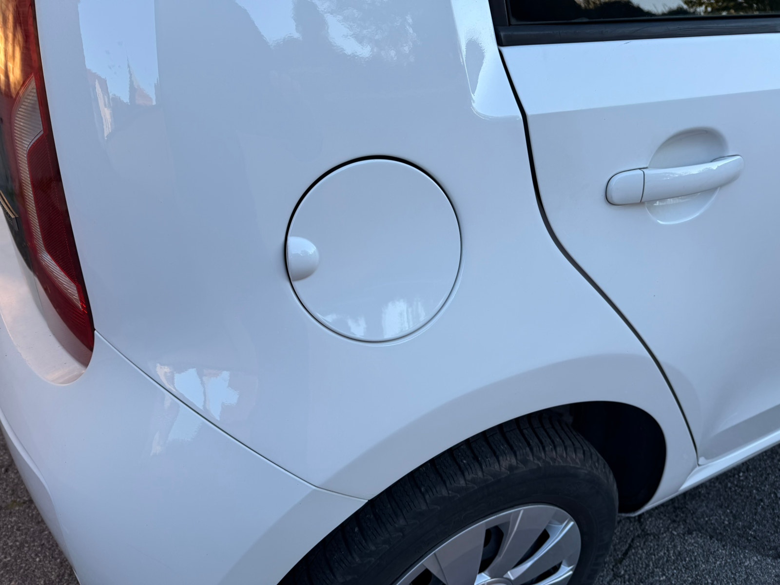 VW UP! til salg hos Nabilli