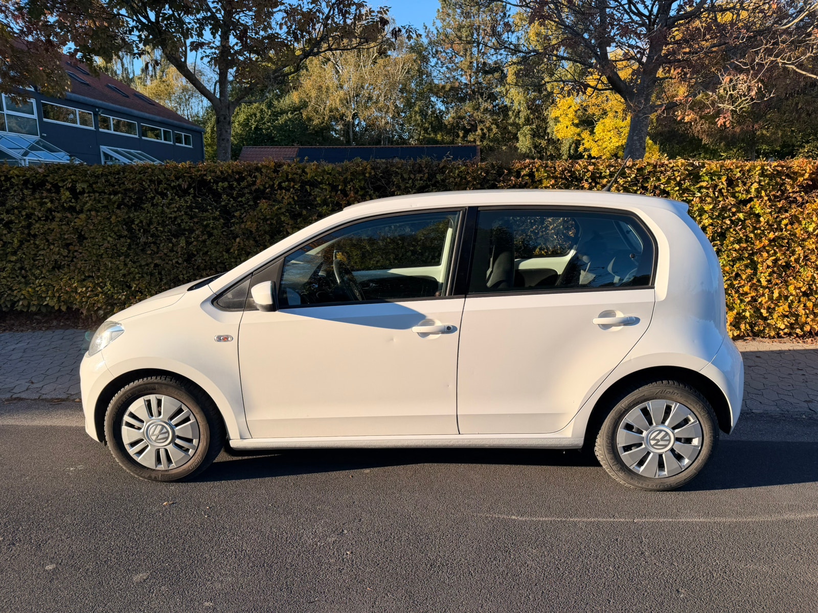 VW UP! til salg hos Nabilli