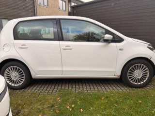VW UP! til salg hos Nabilli