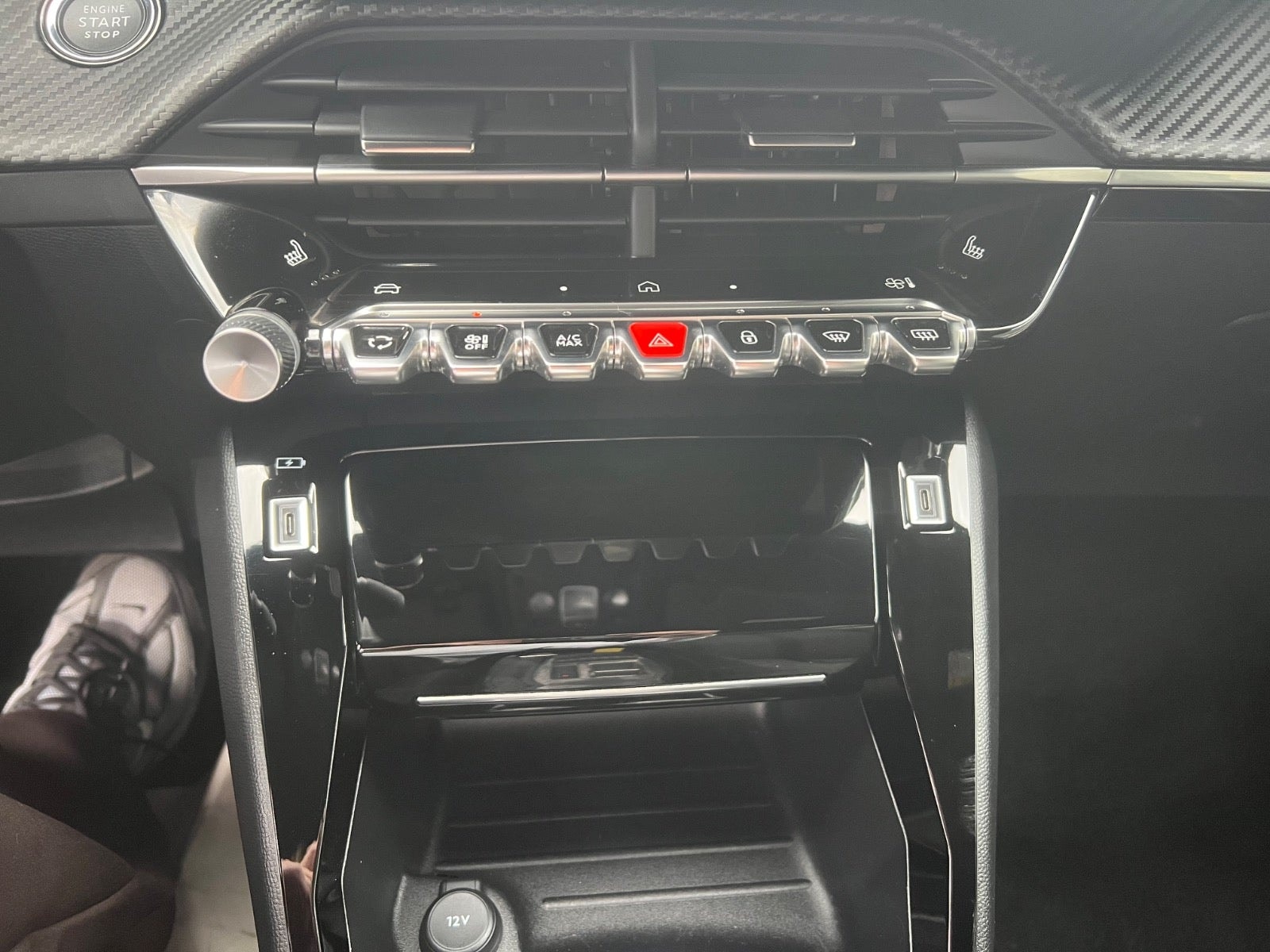 Peugeot e-2008 til salg hos Nabilli