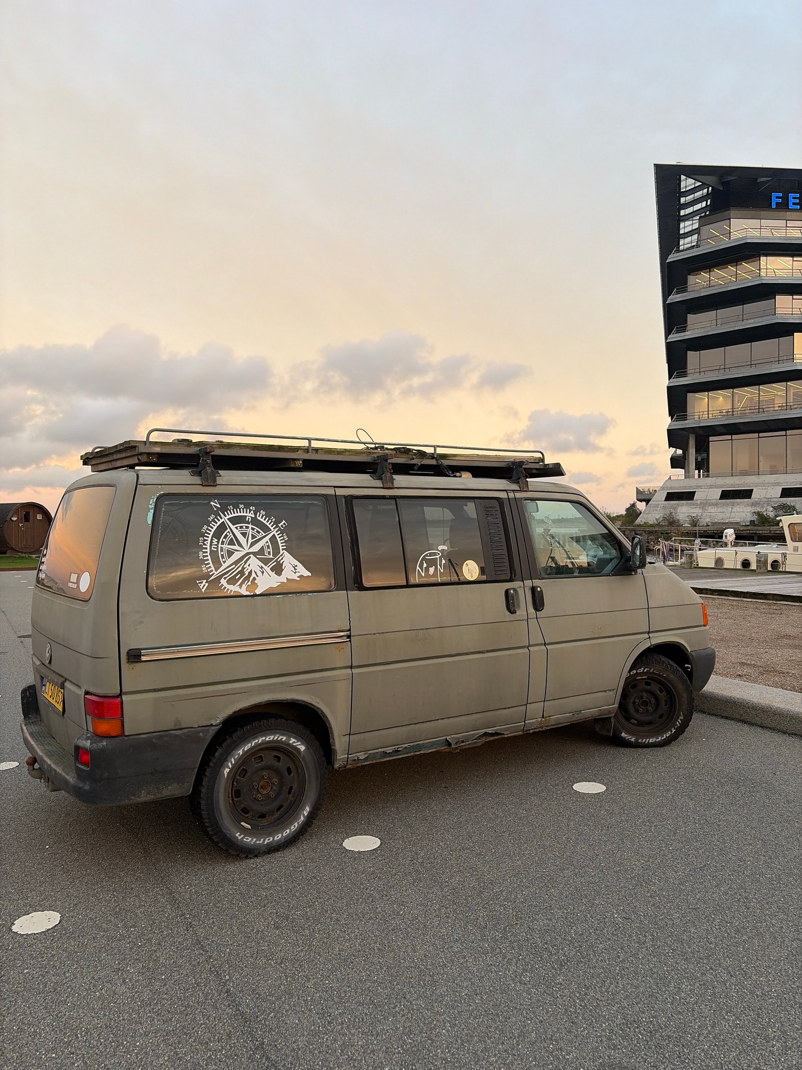 VW Caravelle til salg hos Nabilli