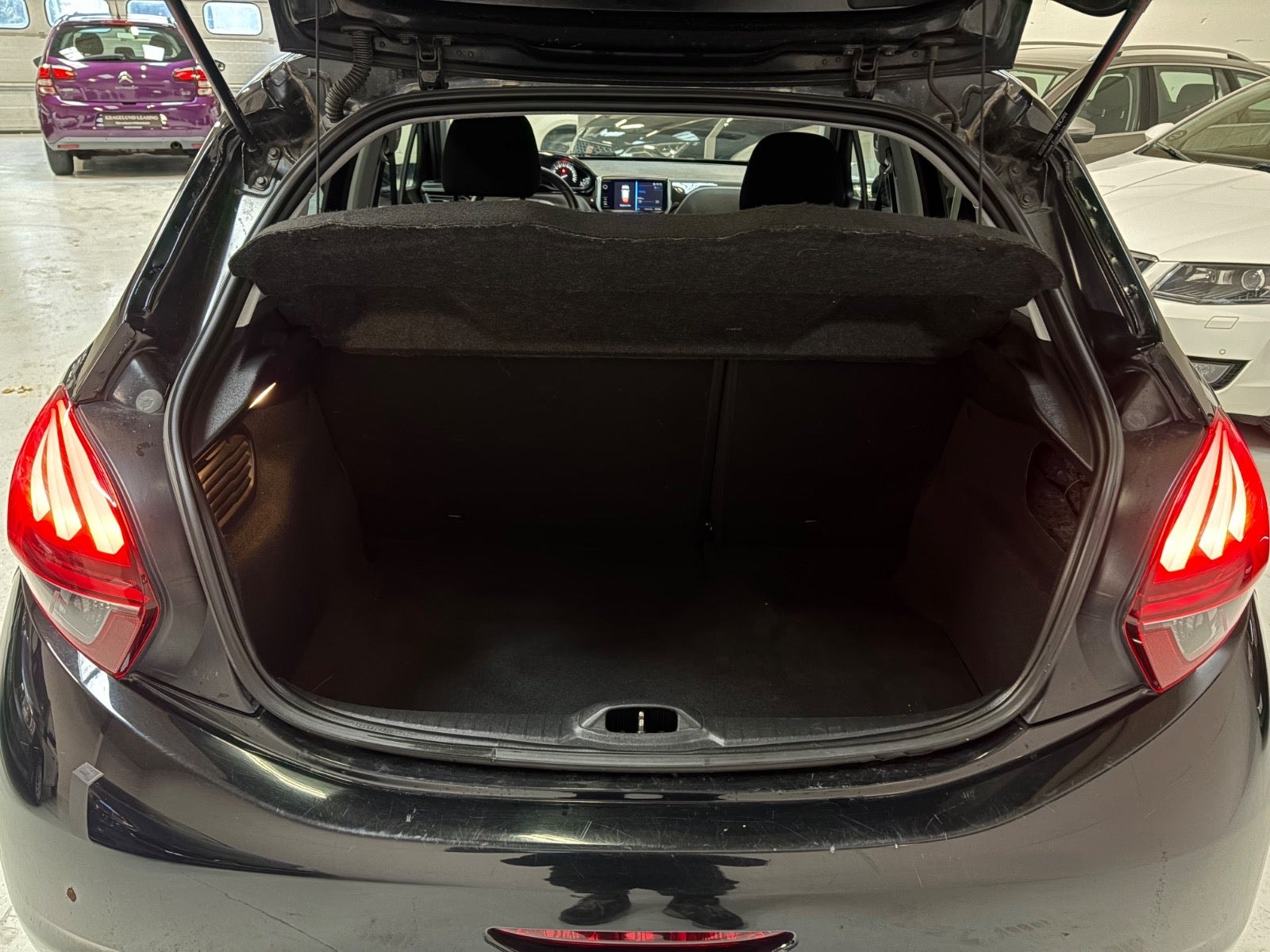 Peugeot 208 til salg hos Nabilli