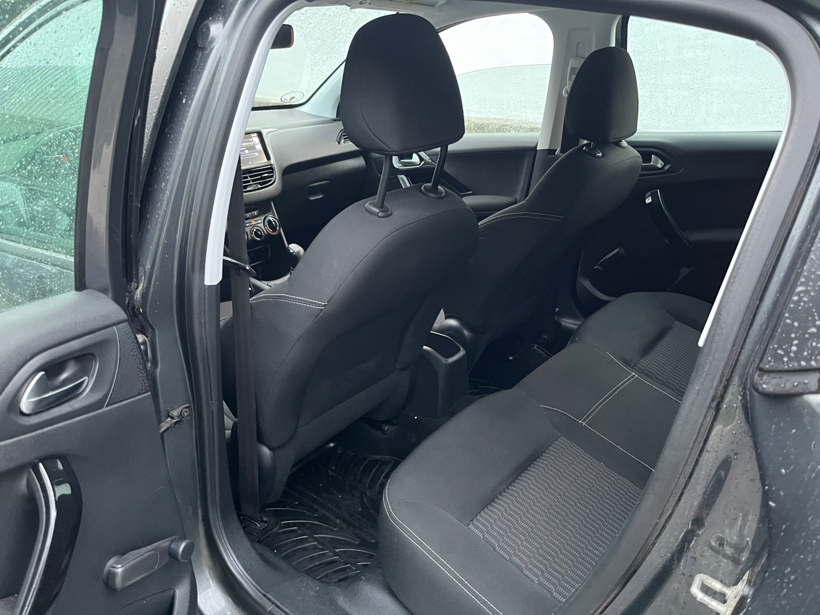 Peugeot 208 til salg hos Nabilli