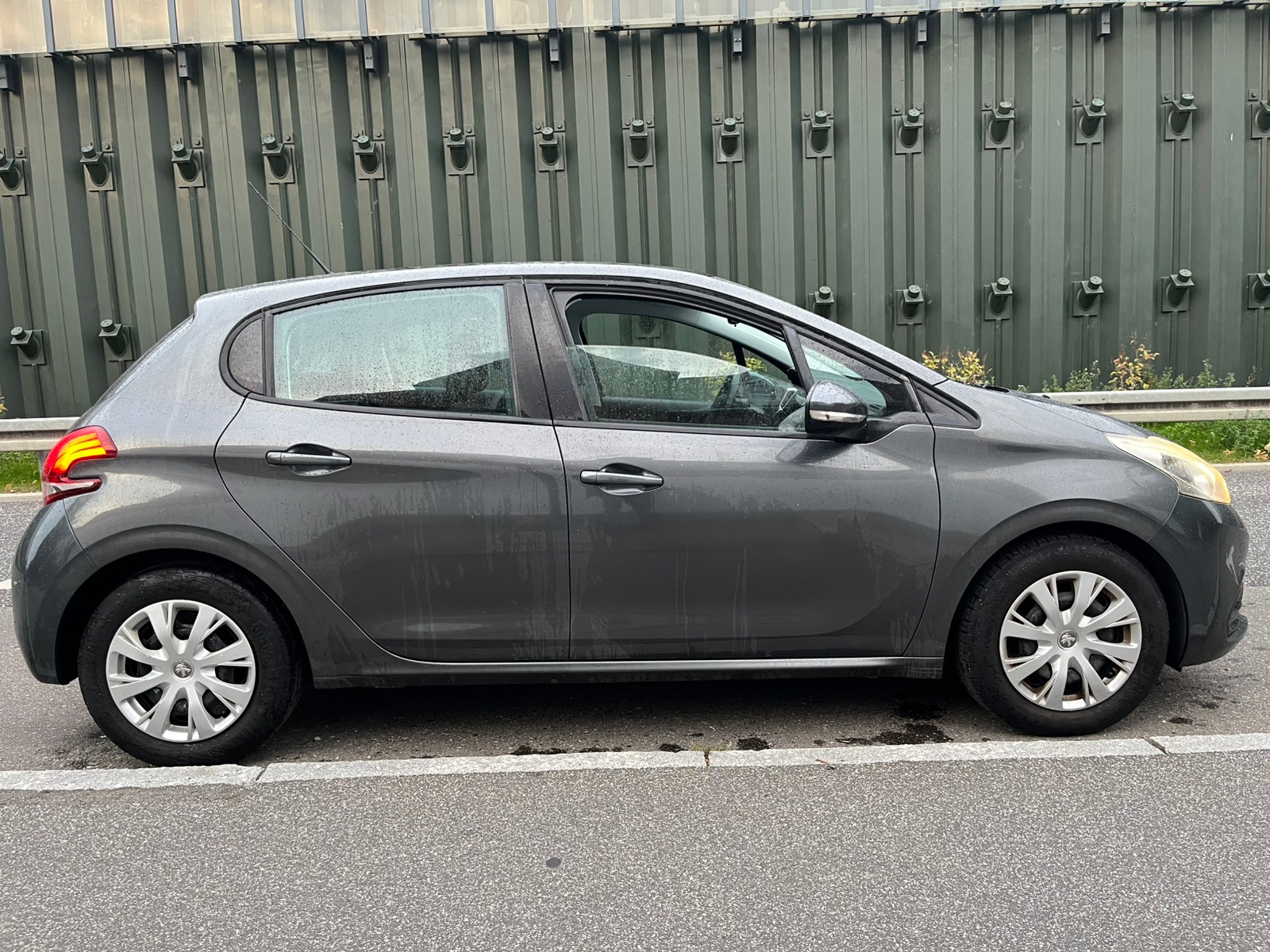 Peugeot 208 til salg hos Nabilli
