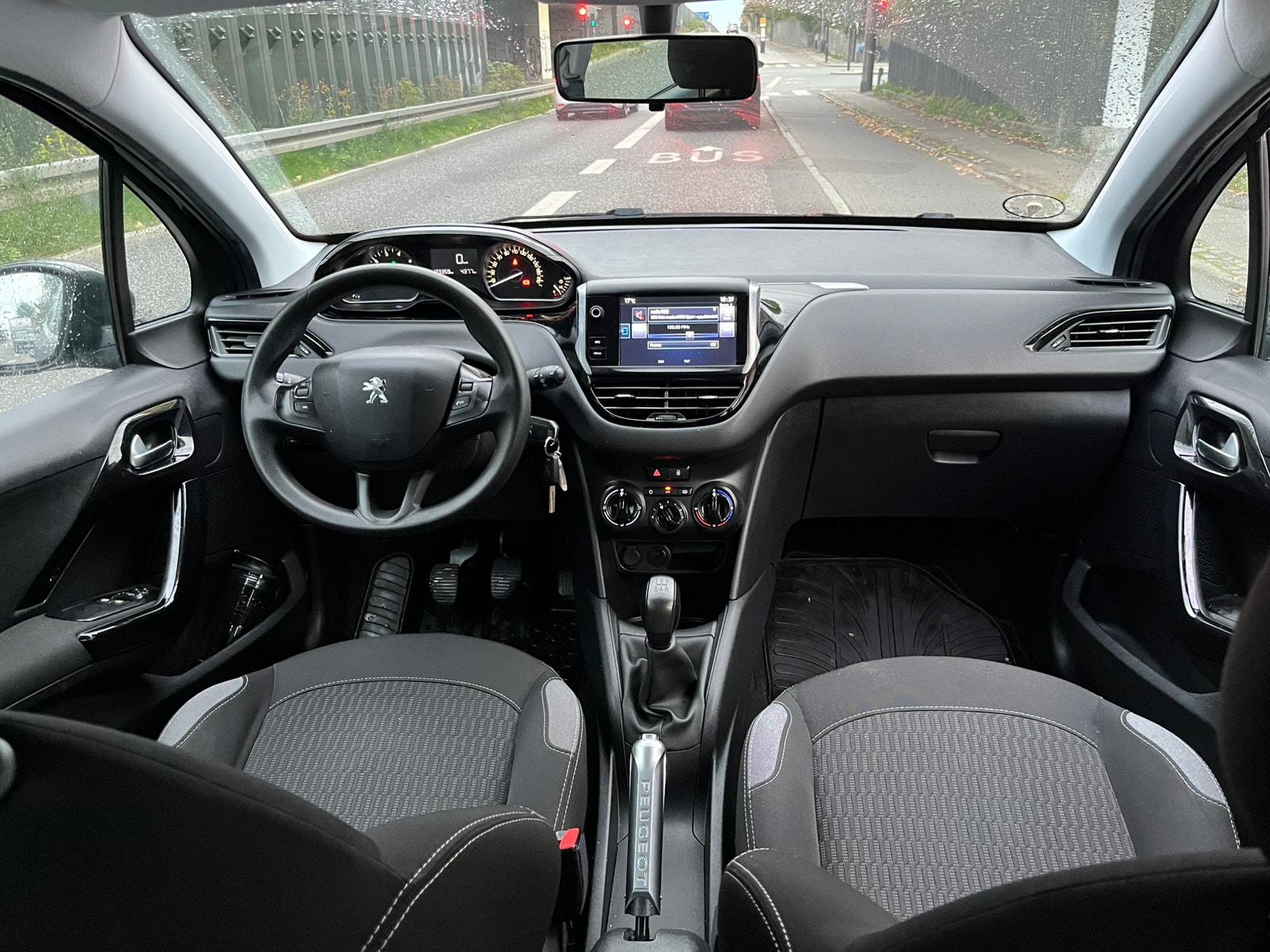 Peugeot 208 til salg hos Nabilli