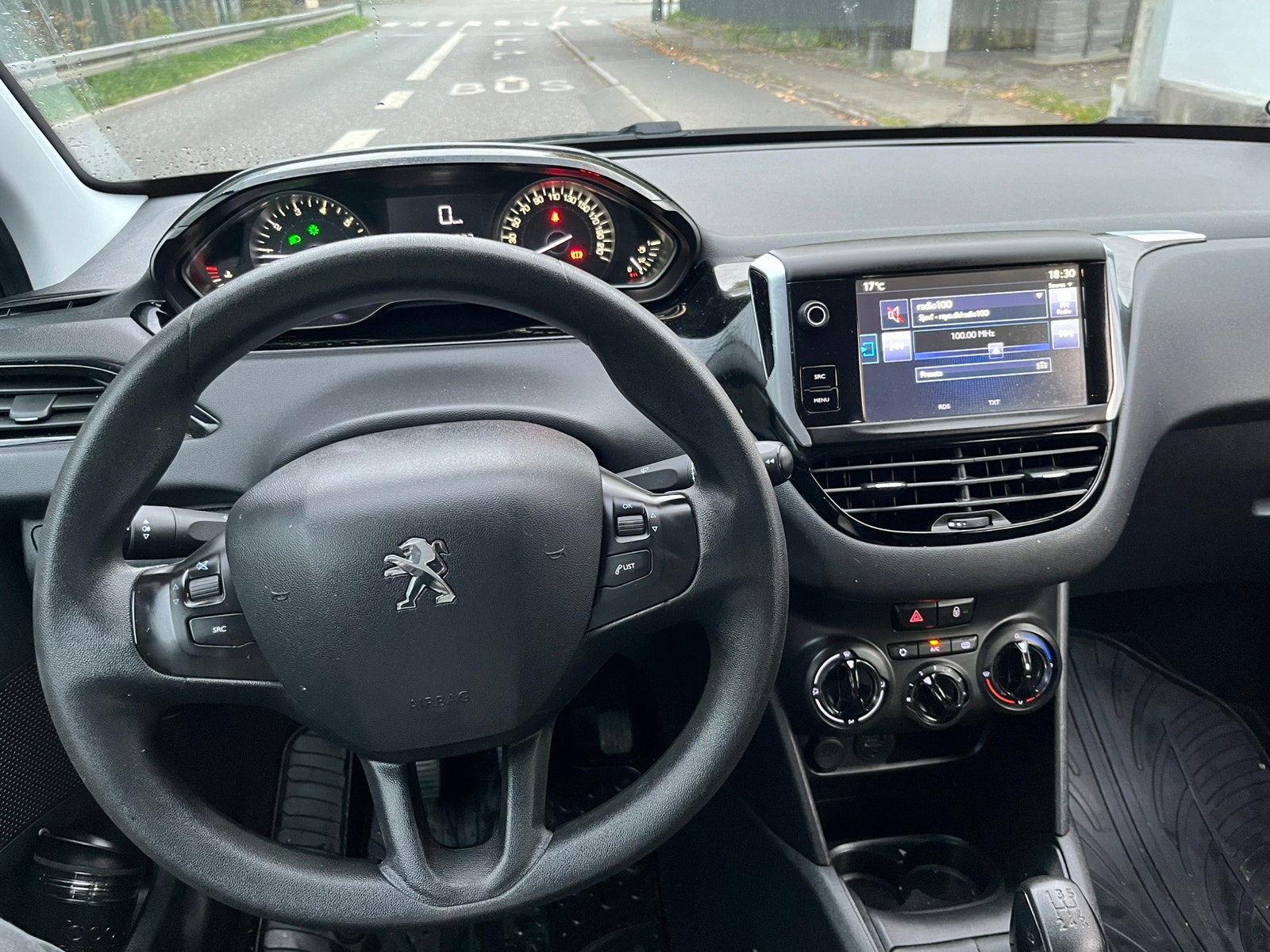 Peugeot 208 til salg hos Nabilli