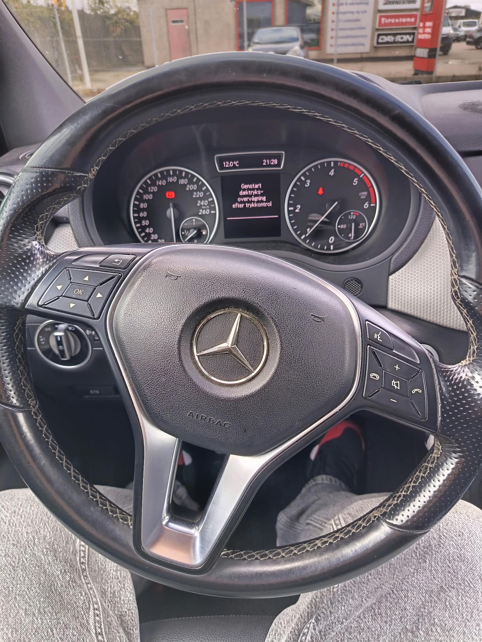 Mercedes B 200 til salg hos Nabilli