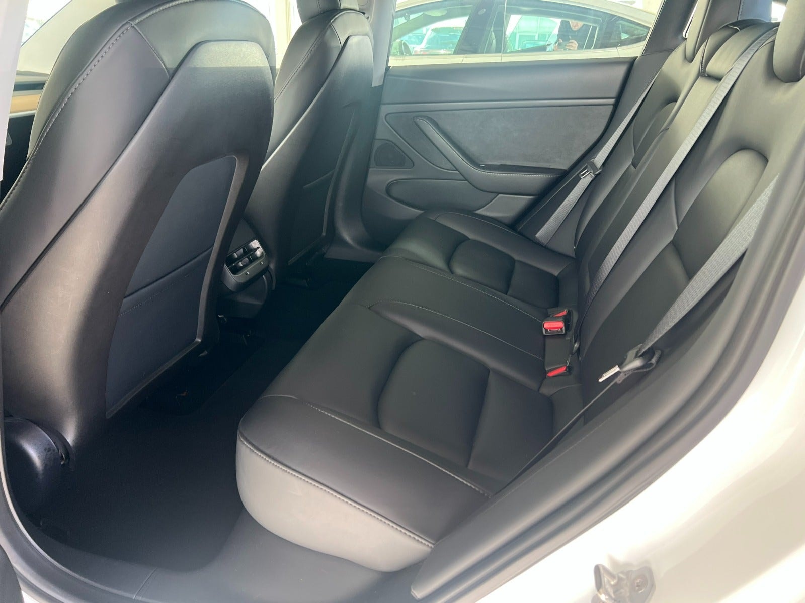 Tesla Model 3 til salg hos Nabilli
