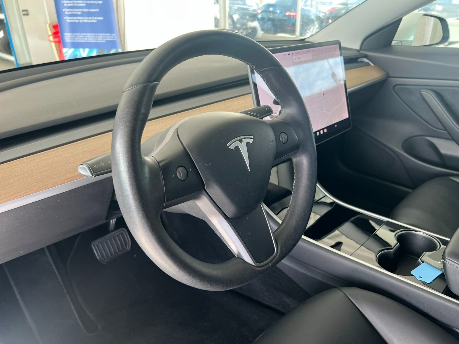 Tesla Model 3 til salg hos Nabilli