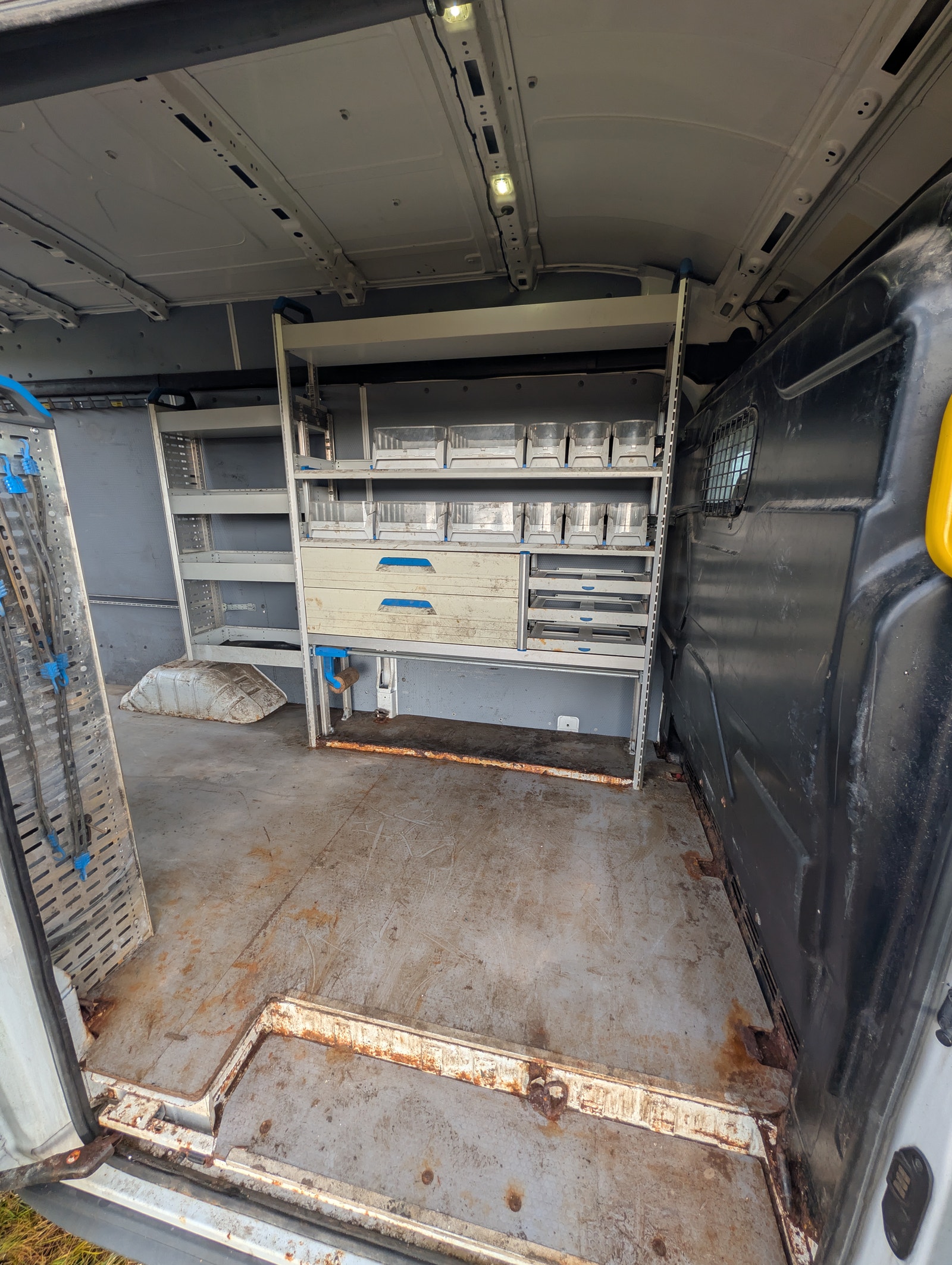 Ford Transit 350 L4 Van til salg hos Nabilli