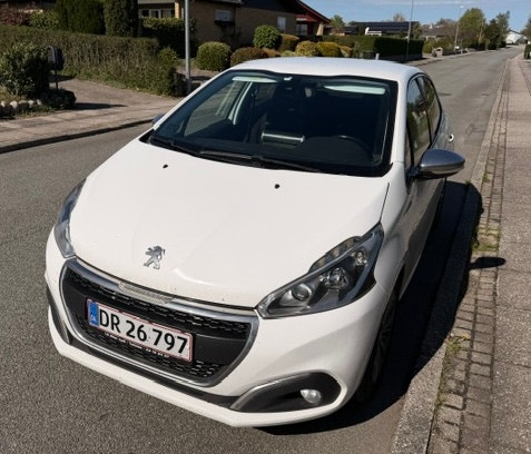 Peugeot 208 til salg hos Nabilli