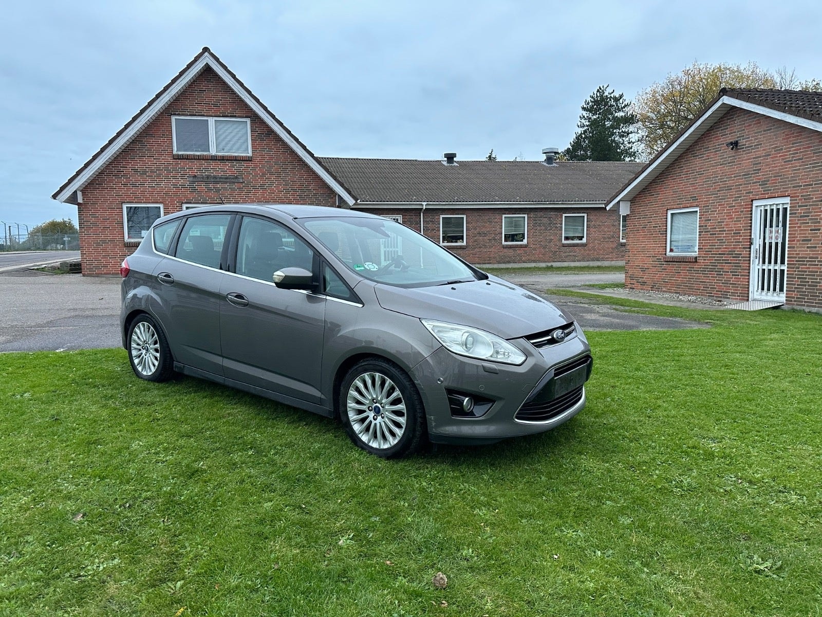 Ford C-Max til salg hos Nabilli