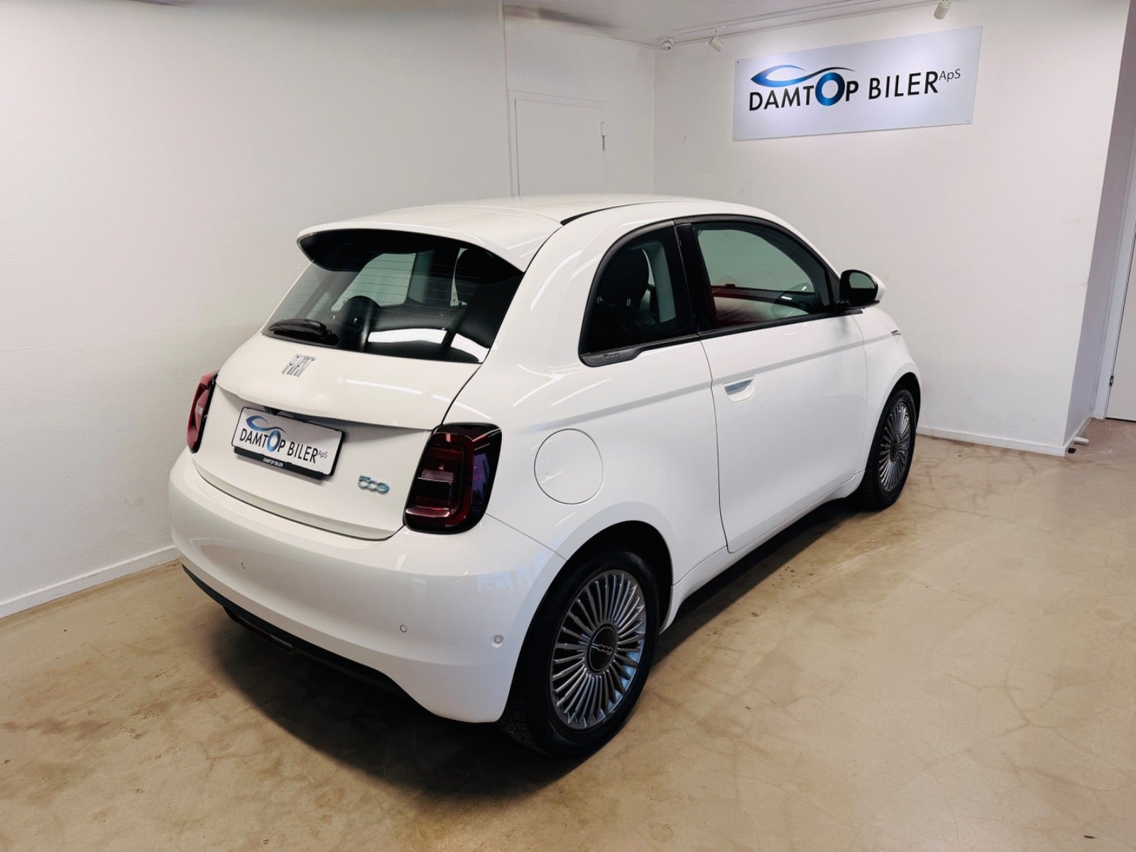 Fiat 500e til salg hos Nabilli