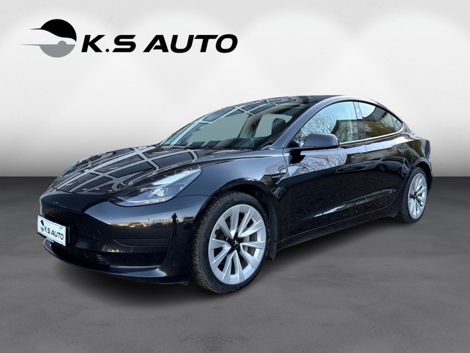 Tesla Model 3 til salg hos Nabilli