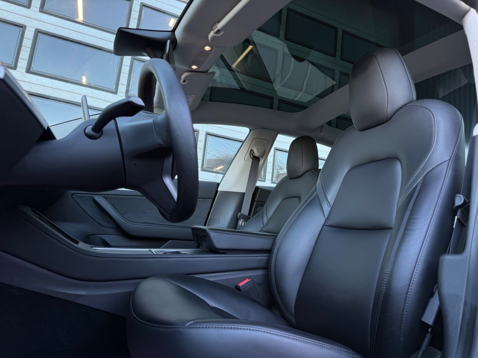 Tesla Model 3 til salg hos Nabilli