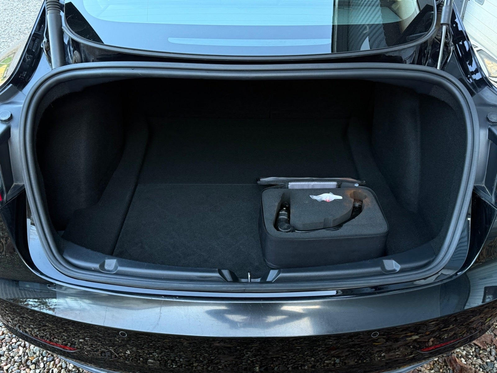 Tesla Model 3 til salg hos Nabilli
