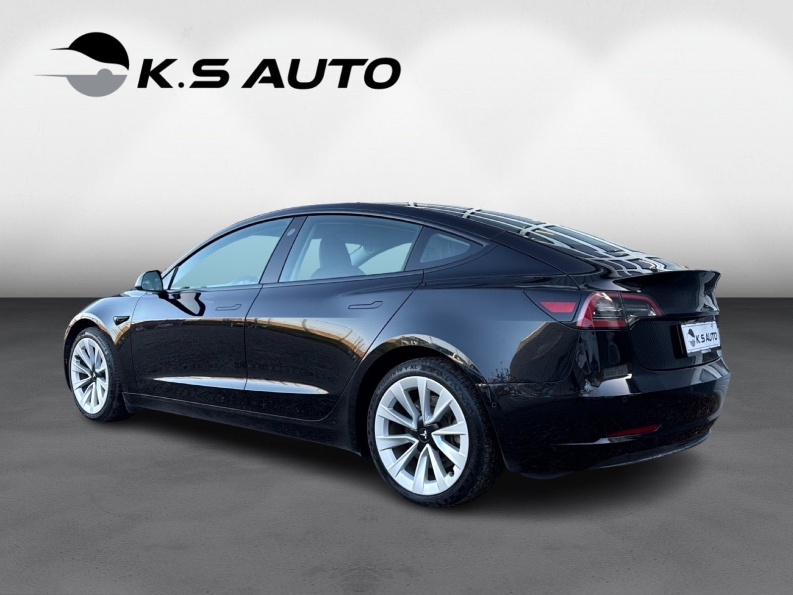 Tesla Model 3 til salg hos Nabilli