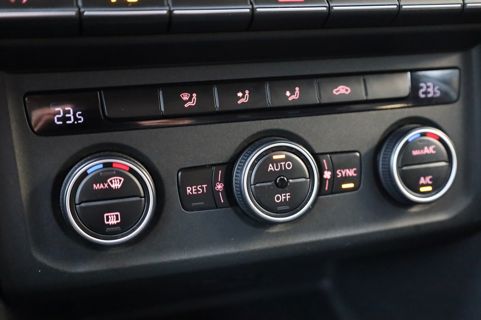 VW Amarok – billede 13