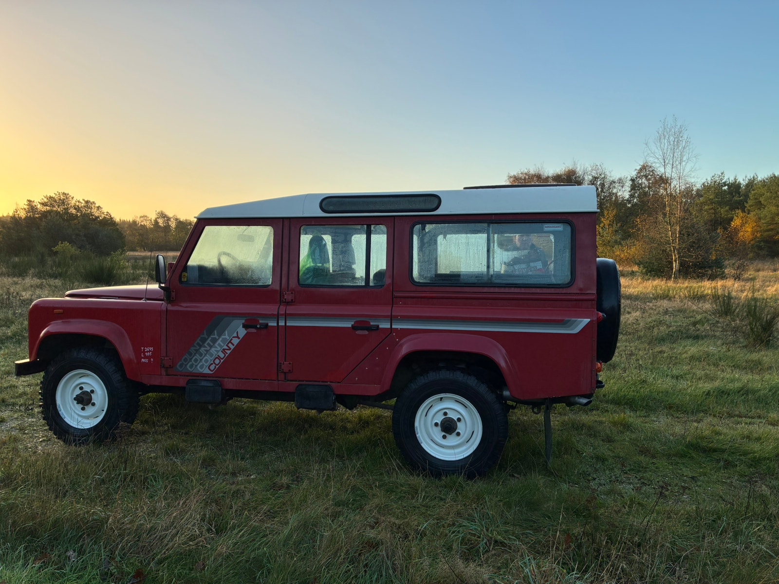 Land Rover 110 til salg hos Nabilli