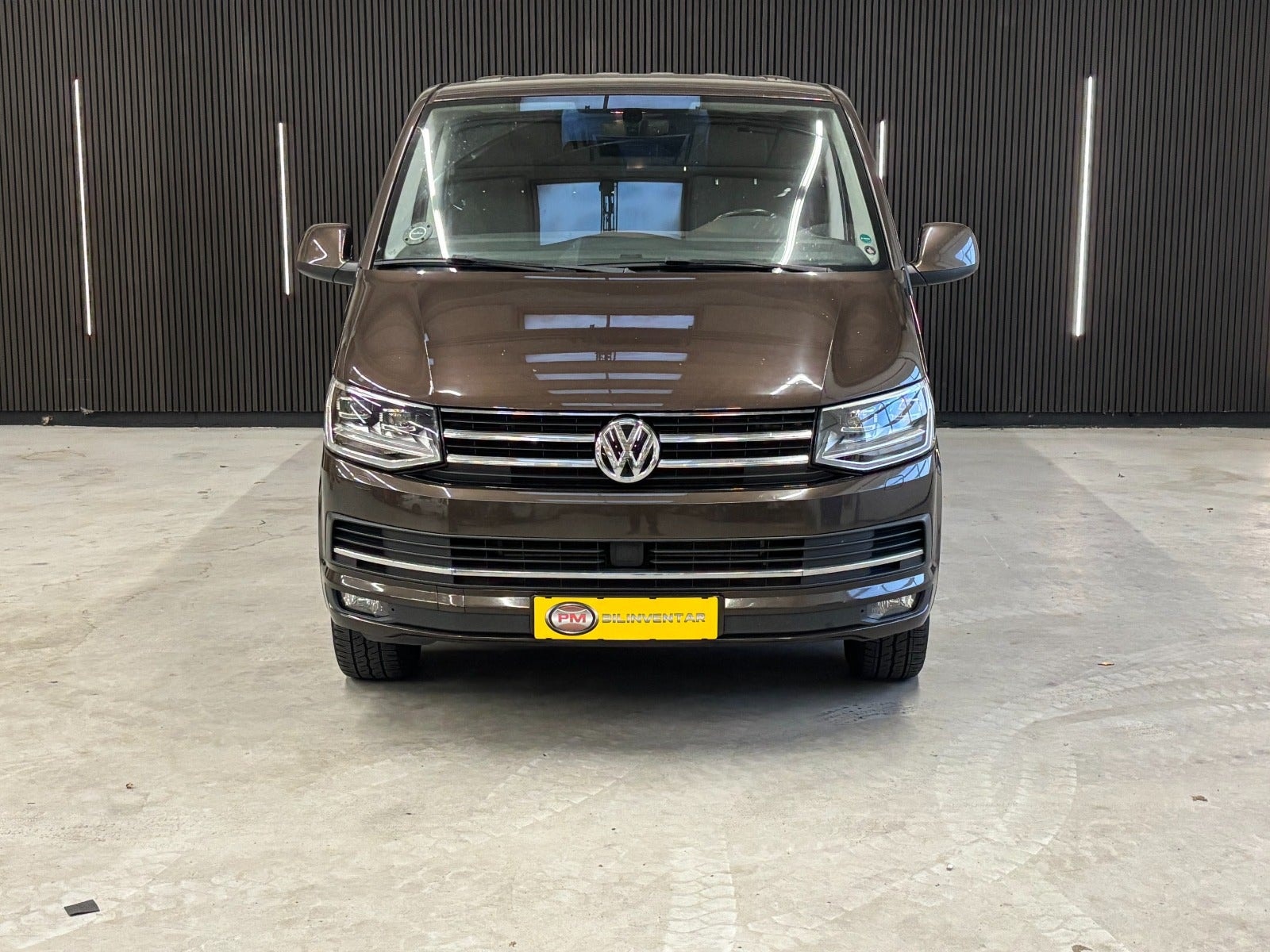 VW Transporter til salg hos Nabilli