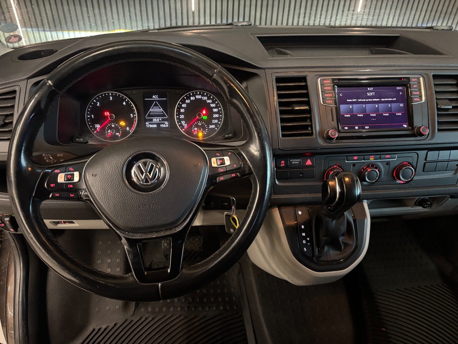 VW Transporter til salg hos Nabilli