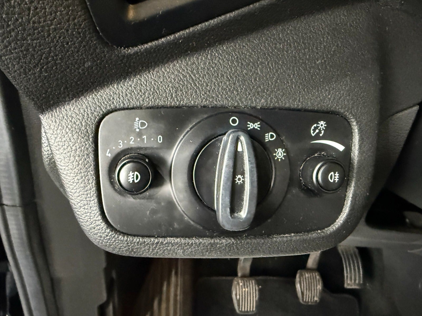 Ford C-Max til salg hos Nabilli